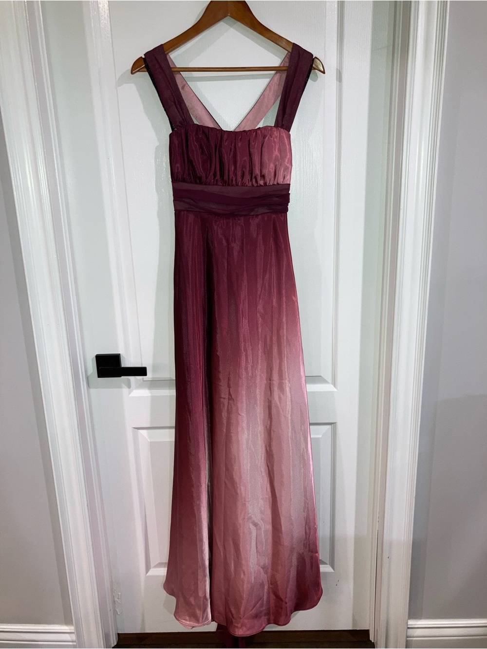 Laura Pink & Burgundy Ombre Sleeveless Maxi Prom Dress - size 6